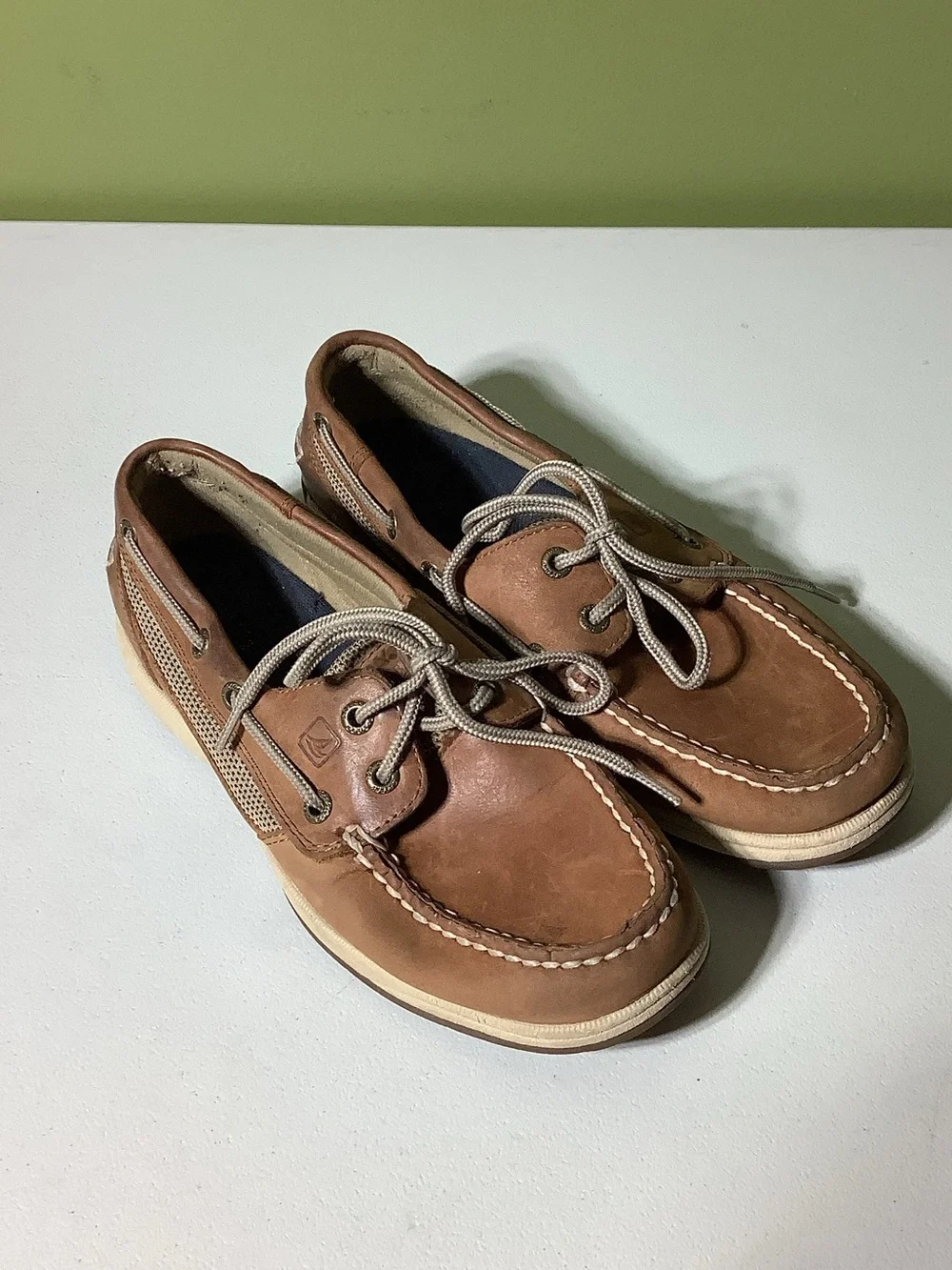 Sperry topsider tan leather boat shoes, size 7.5